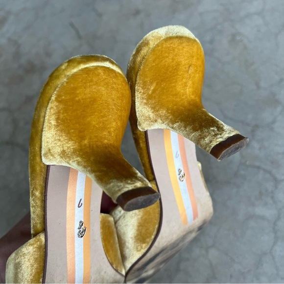 Sam Edelman - Picture 4 of 8